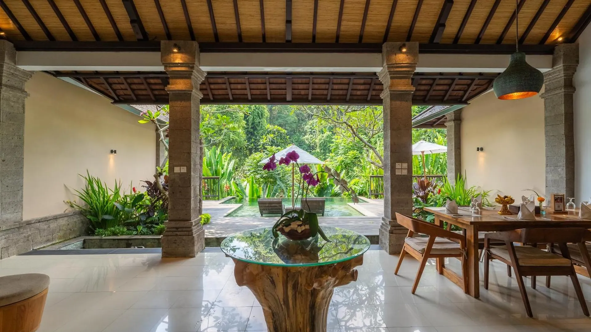 The Lokha Ubud Resort, Villas & Spa 5*, Ubud (Bali)