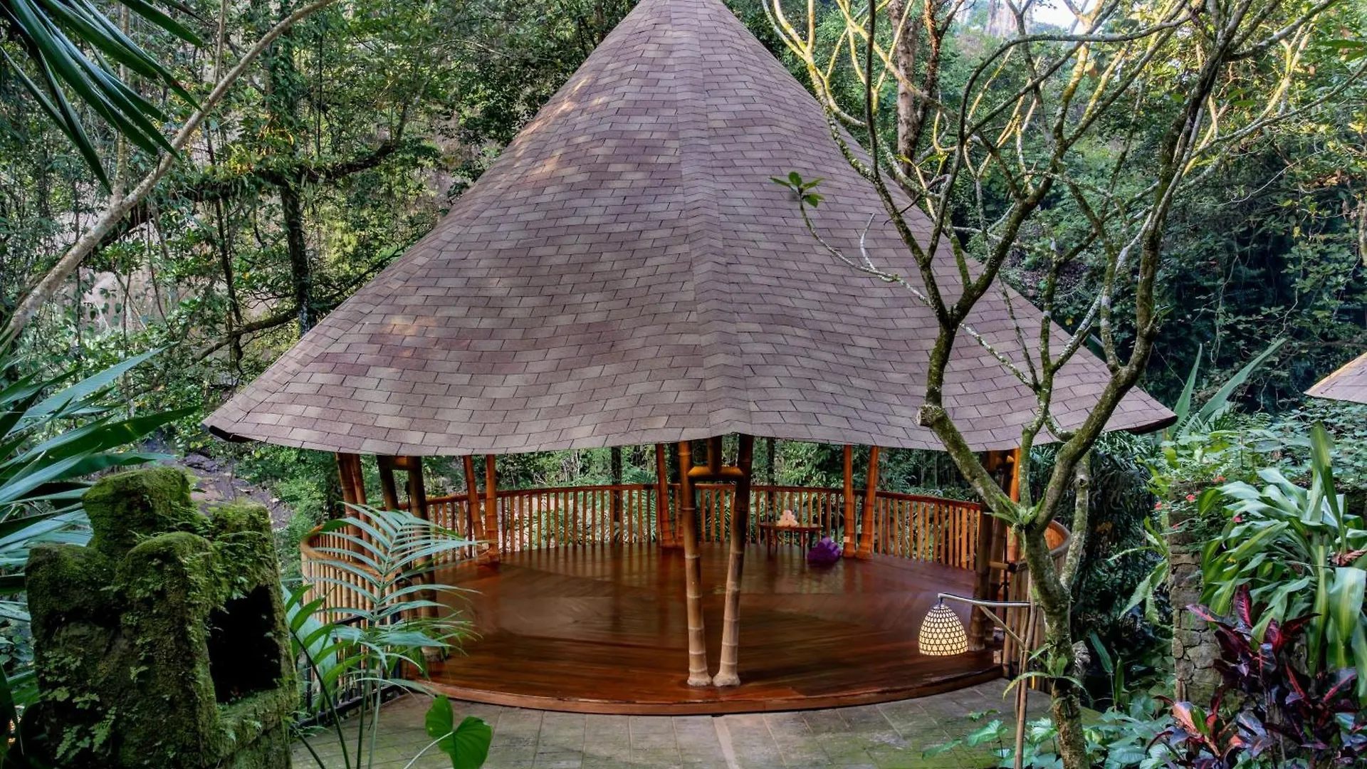 The Lokha Ubud Resort, Villas & Spa 5*,